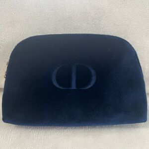 NWOT- Dior beauty pouch